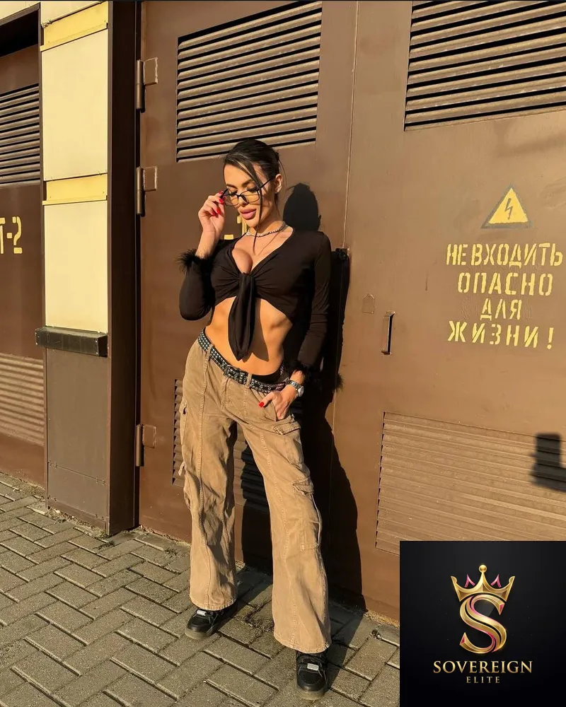 Cansın | Kadikoy VIP Escort | DRKCNAY SEÇKİN AJANS