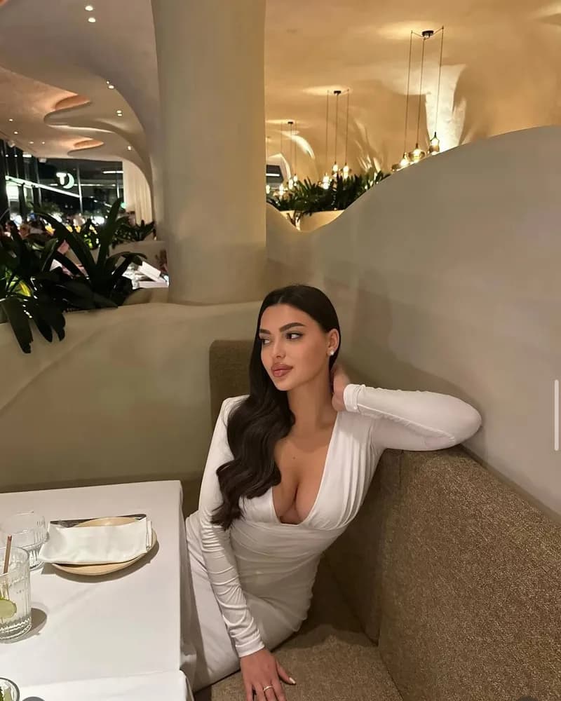 Pelin | Beylikduzu VIP Escort | ISTANBUL ESCORT İLANLARI