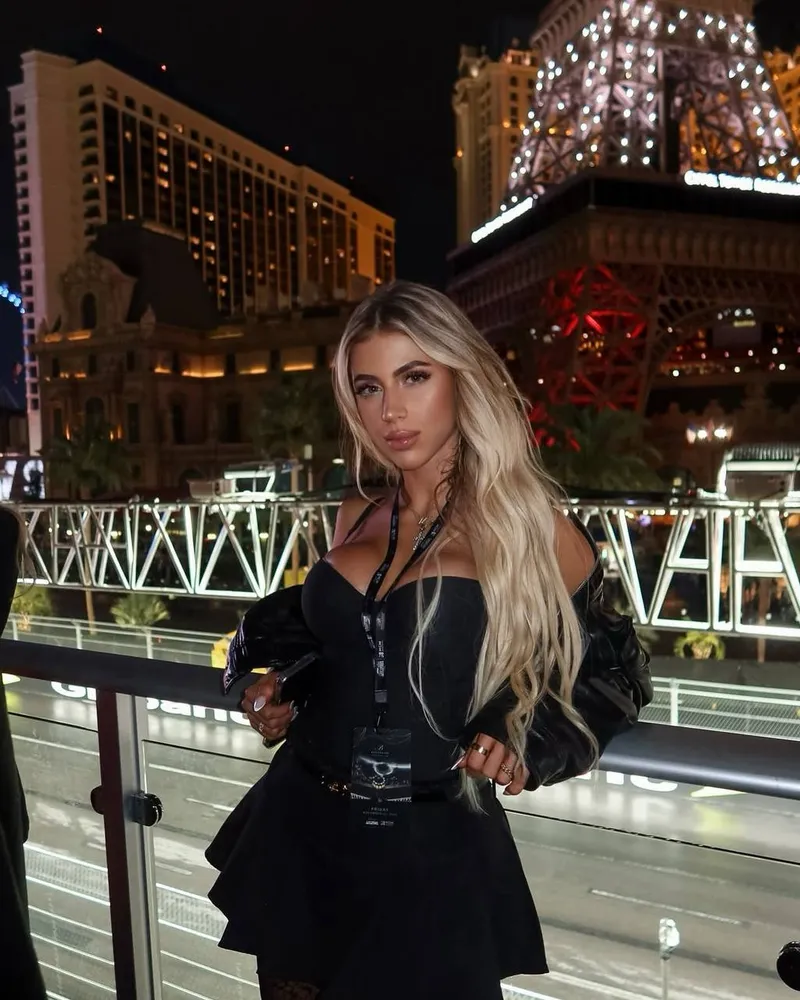 istanbulescdrkcn Cemre-vip İstanbul Escort Galeri Görseli 1 - elit