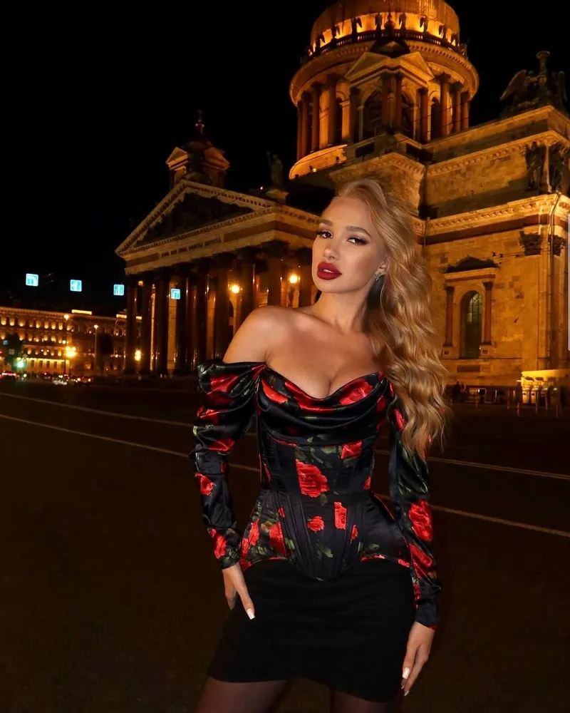 istanbulescdrkcn Yeliz-vip İstanbul Escort Galeri Görseli 1 - sınırsız